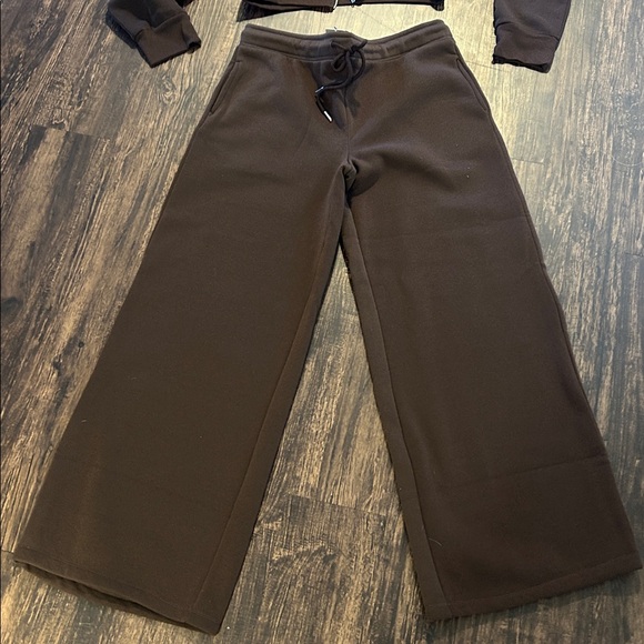 2 piece set - Picture 7 of 8